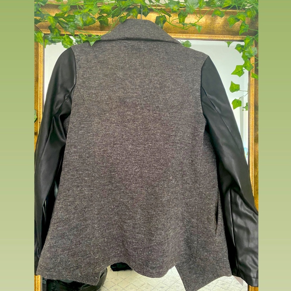 Light Fall Jacket - image 2